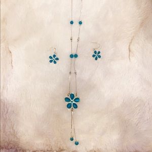 Blue flower necklace and earring set